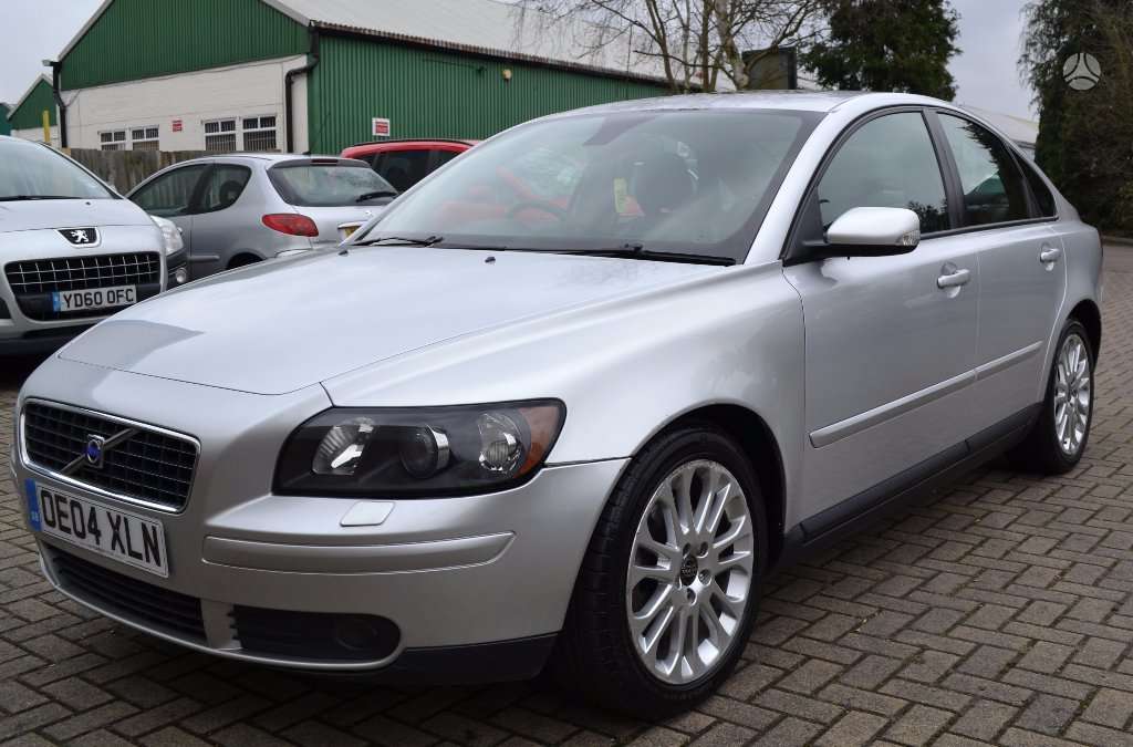 Volvo S40 по частям