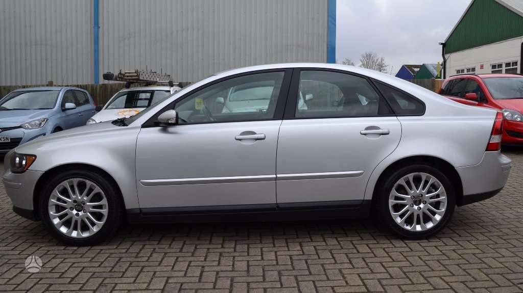 Volvo S40 for parts