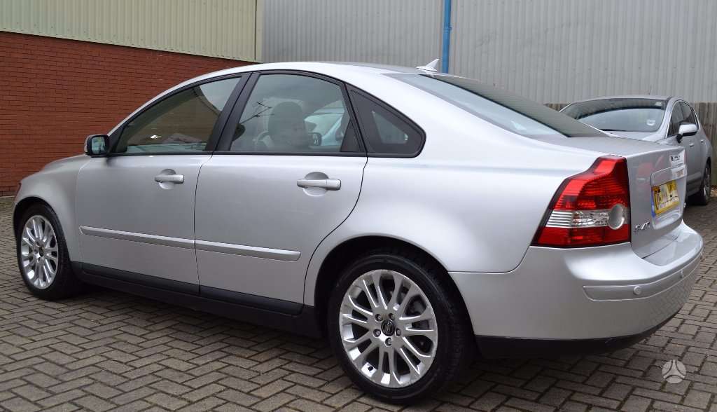 Volvo S40 dalimis