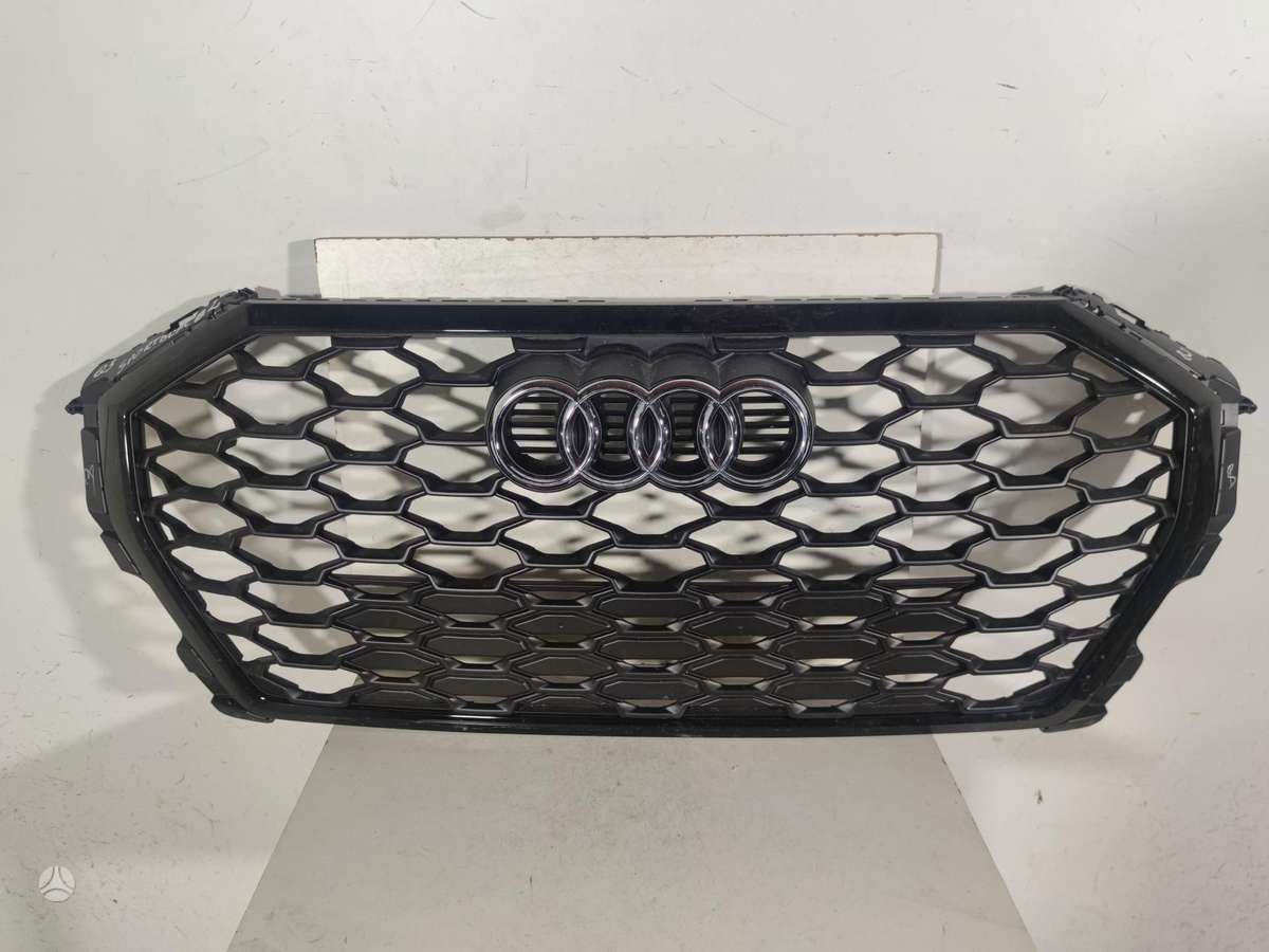 Audi Q3, 83F853651B 83F853651C, front grill