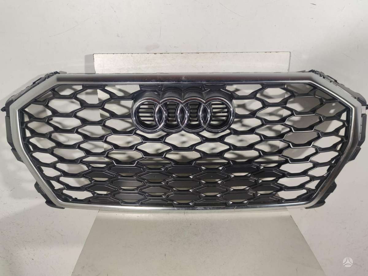 Audi Q3, 83F853651B 83F853651C, front grill
