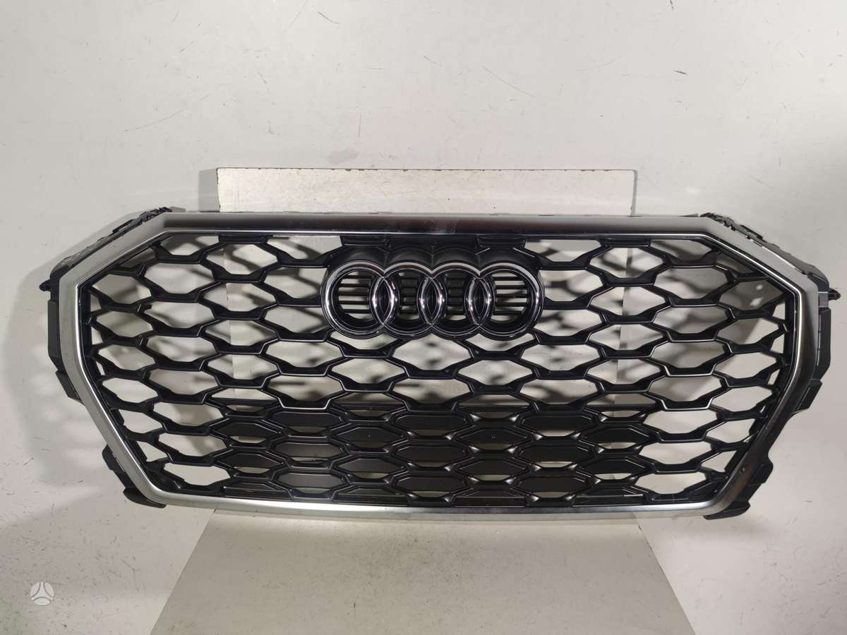 Audi Q3, 83F853651B 83F853651C, front grill