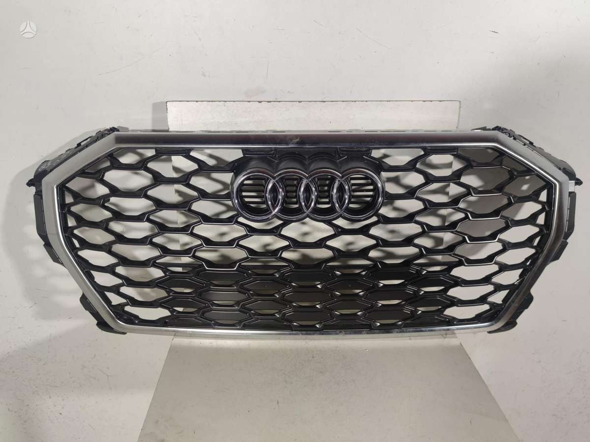 Audi Q3, 83F853651B 83F853651C, front grill