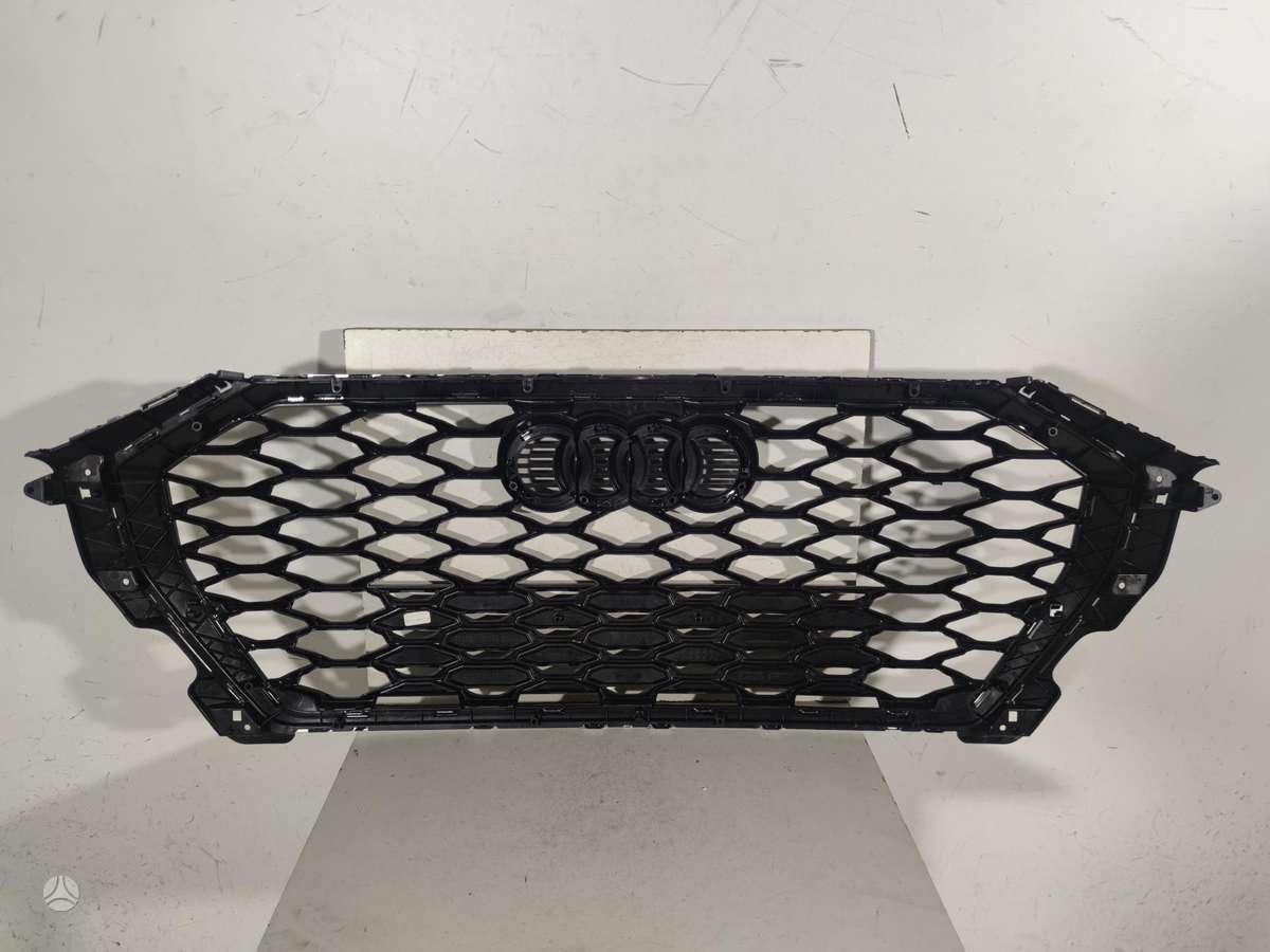 Audi Q3, 83F853651B 83F853651C, front grill