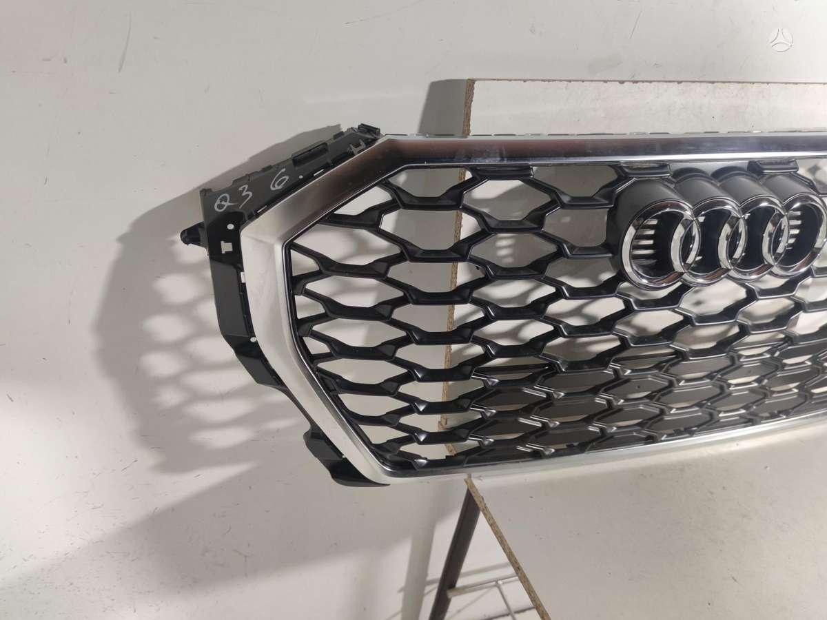 Audi Q3, 83F853651B 83F853651C, front grill