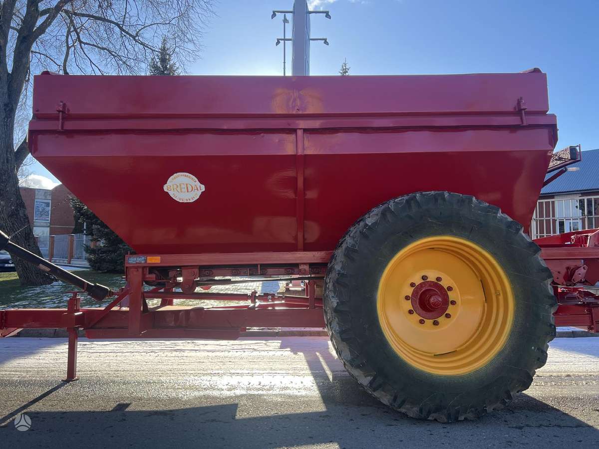 Bredal B80, разбрасыватели
