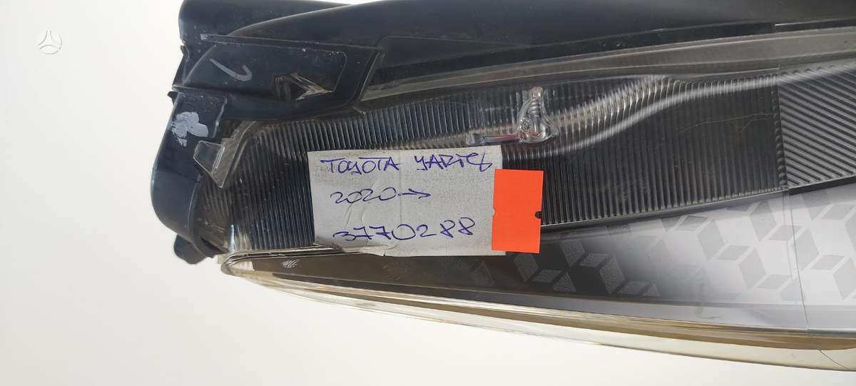 Toyota Yaris Cen21595