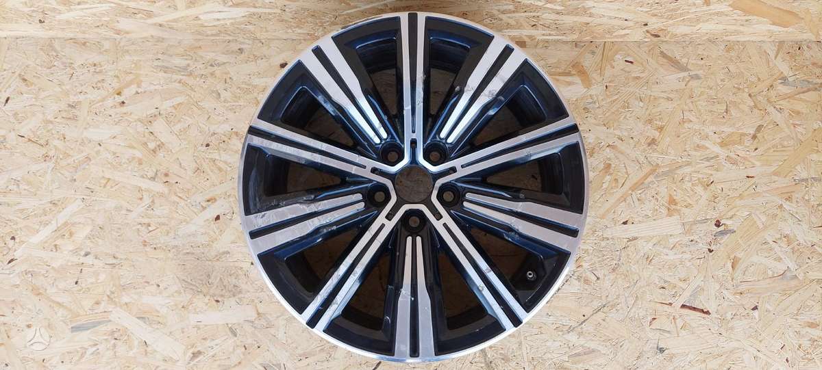 BMW 3 serija, 6883524, Cen21014