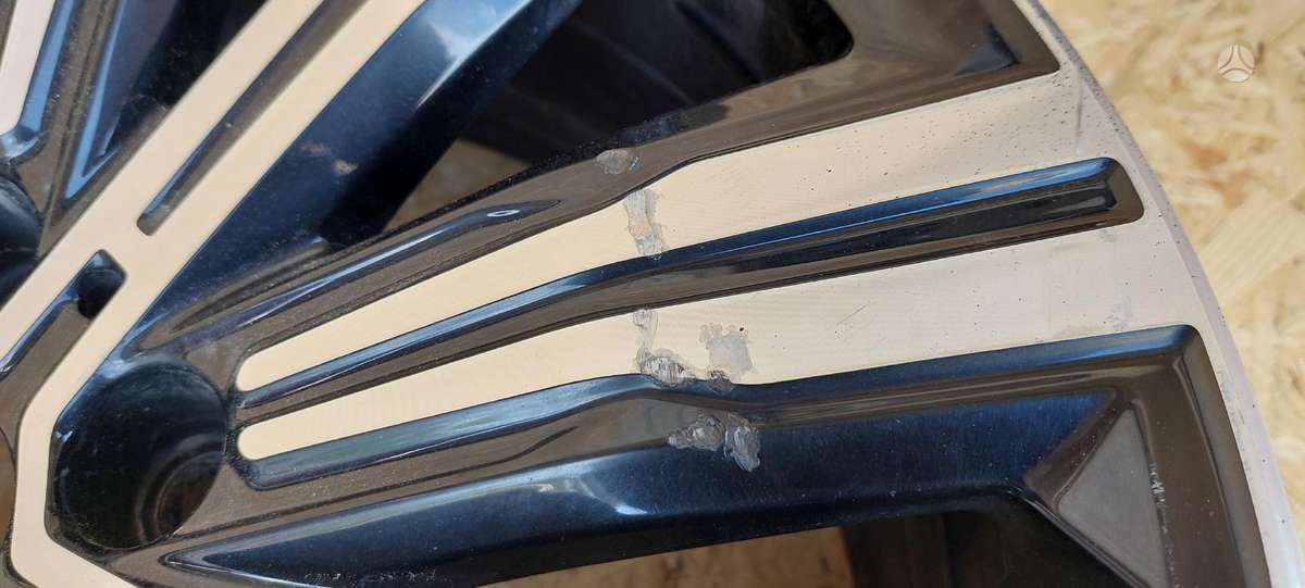 BMW 3 serija, 6883524, Cen21014