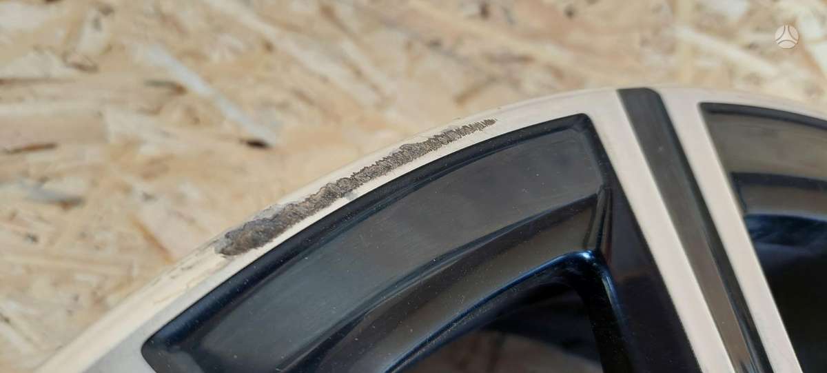 BMW 3 serija, 6883524, Cen21014