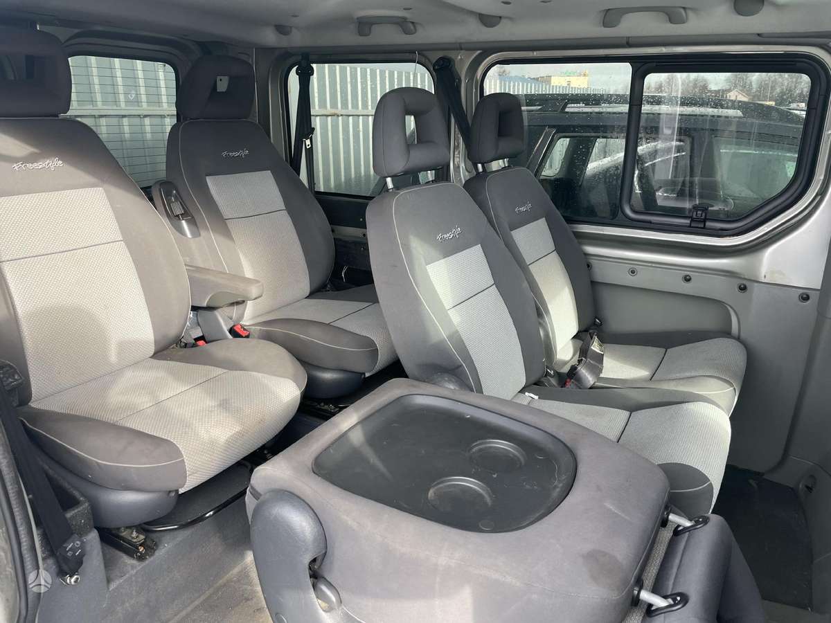 Renault Trafic, пассажирские микроавтобусы