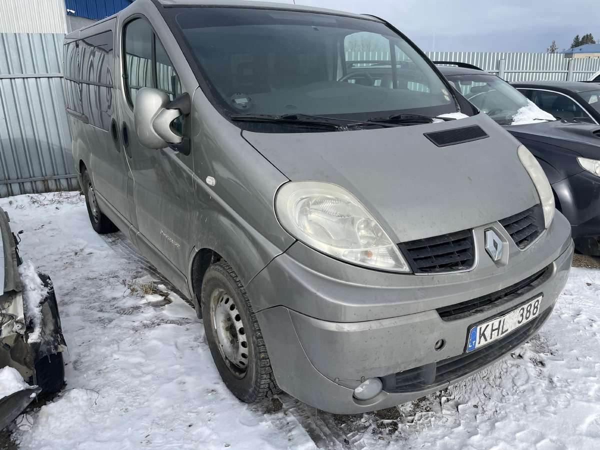 Renault Trafic, keleiviniai mikroautobusai