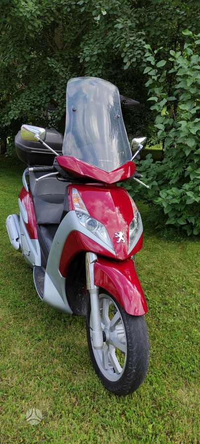Peugeot Geopolis 250cc, scooters / mopeds