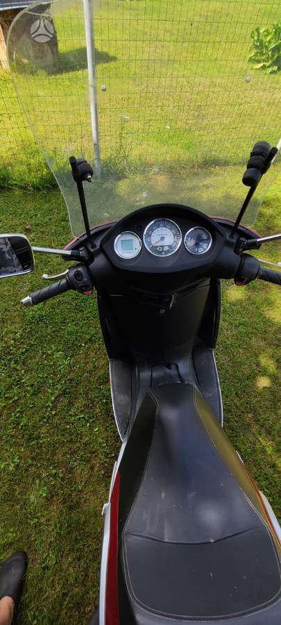 Peugeot Geopolis 250cc, scooters / mopeds