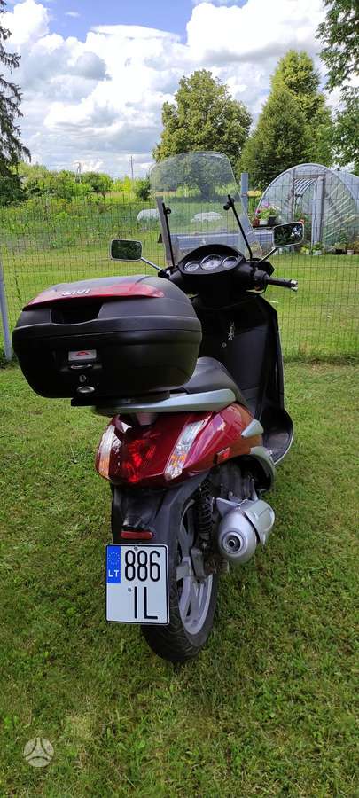 Peugeot Geopolis 250cc, scooters / mopeds