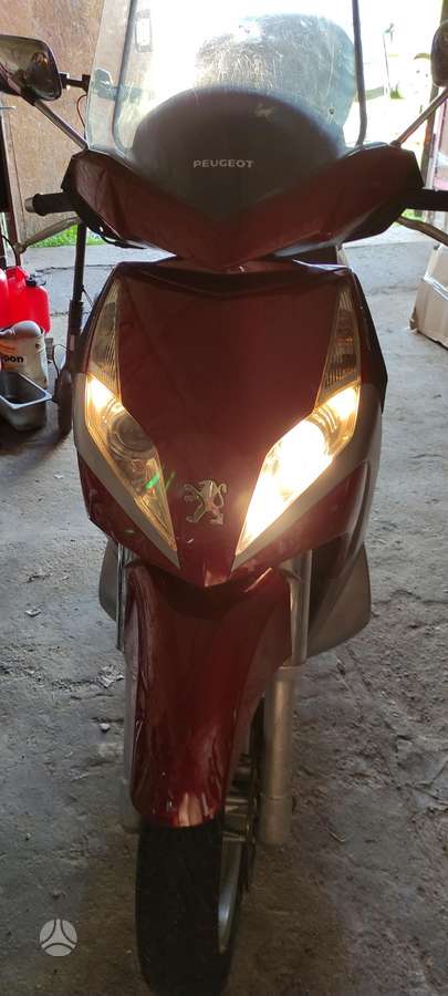 Peugeot Geopolis 250cc, scooters / mopeds