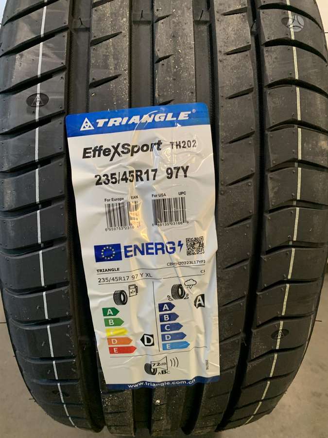 Triangle TH202, summer 235/45 R17