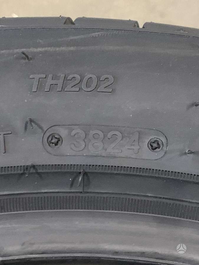 Triangle TH202, summer 235/45 R17