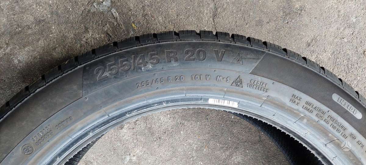 Continental, winter 255/45 R20