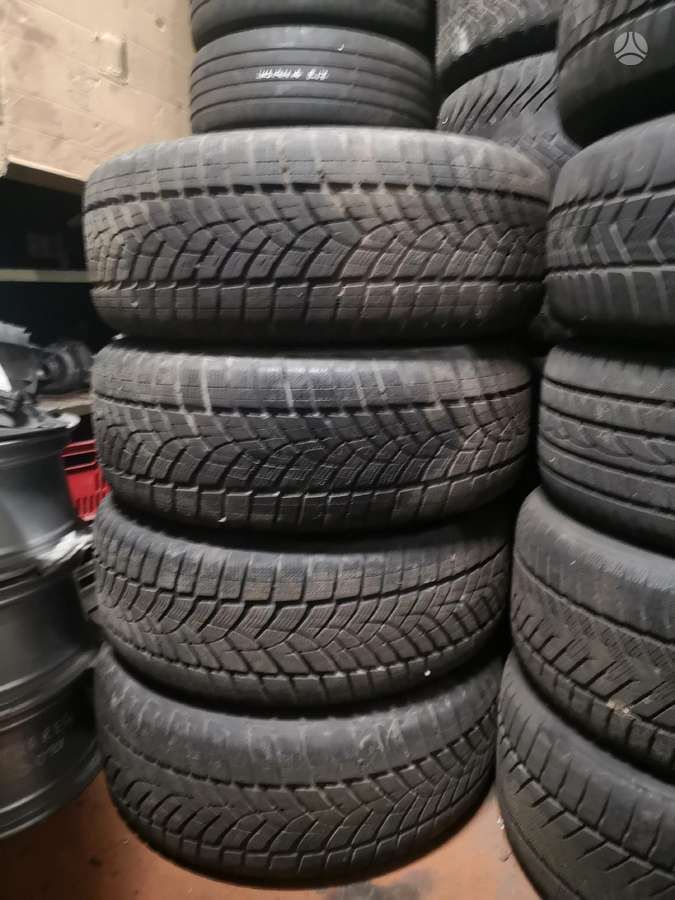 Goodyear Ultragrip ice, winter 265/65 R17