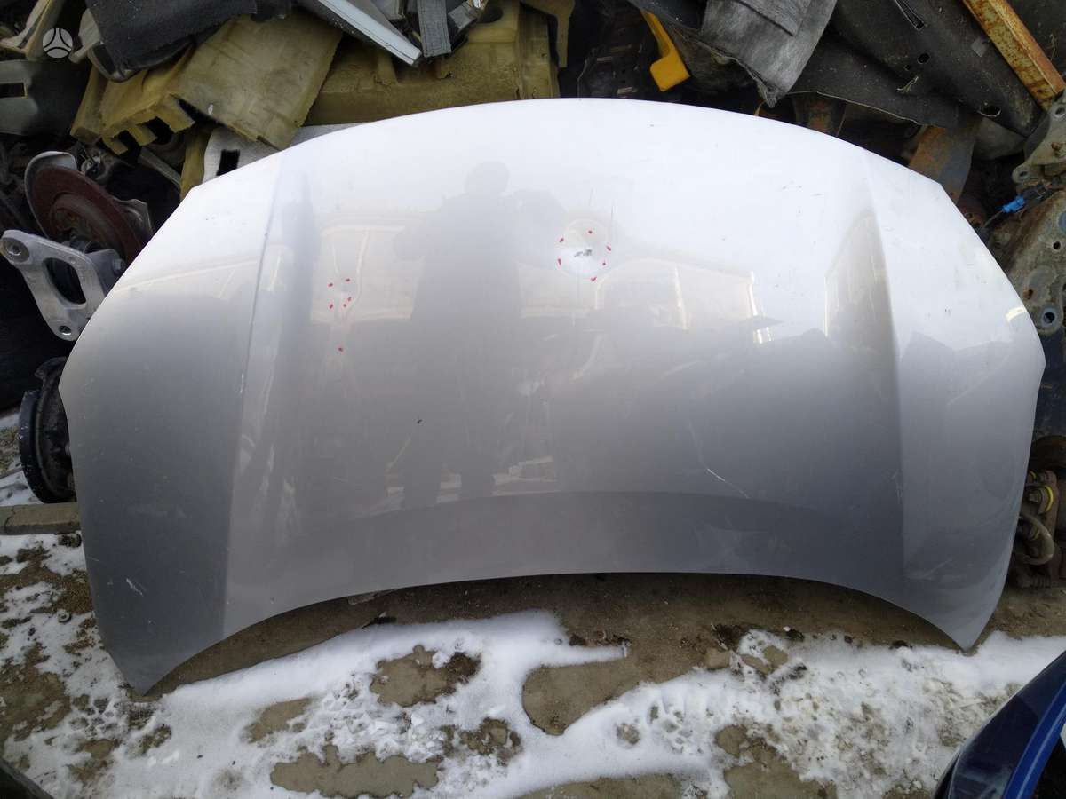Toyota Yaris Cross kėbulo dalys