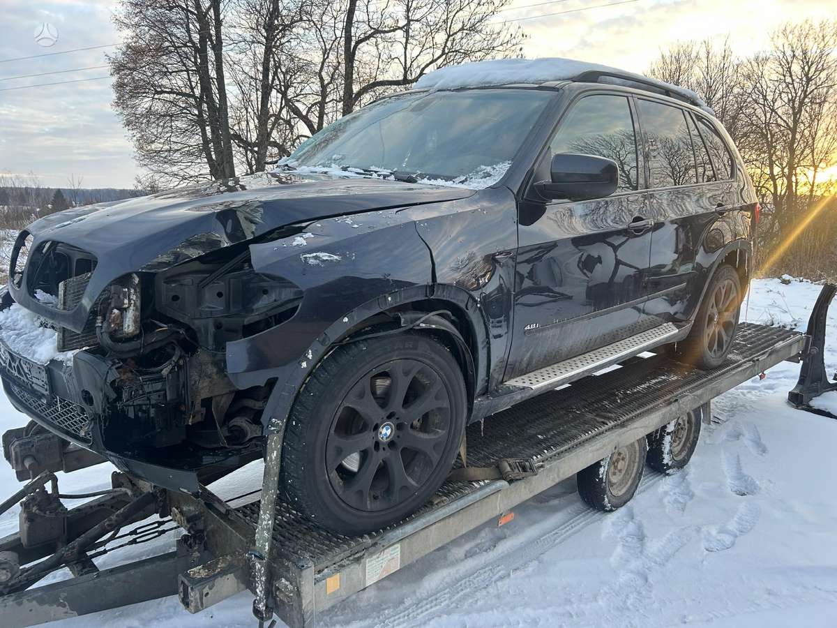 BMW X5 Dalis pristatome