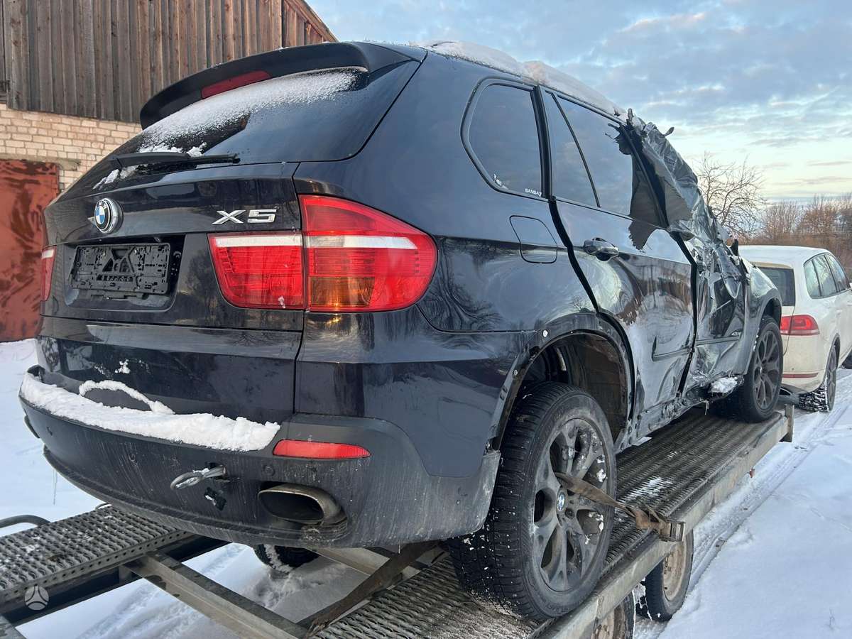 BMW X5 Dalis pristatome