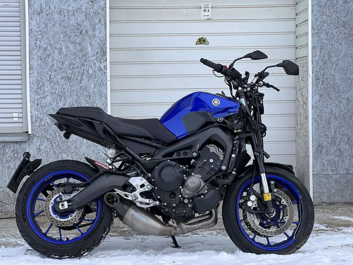 Yamaha MT 09, street / classic