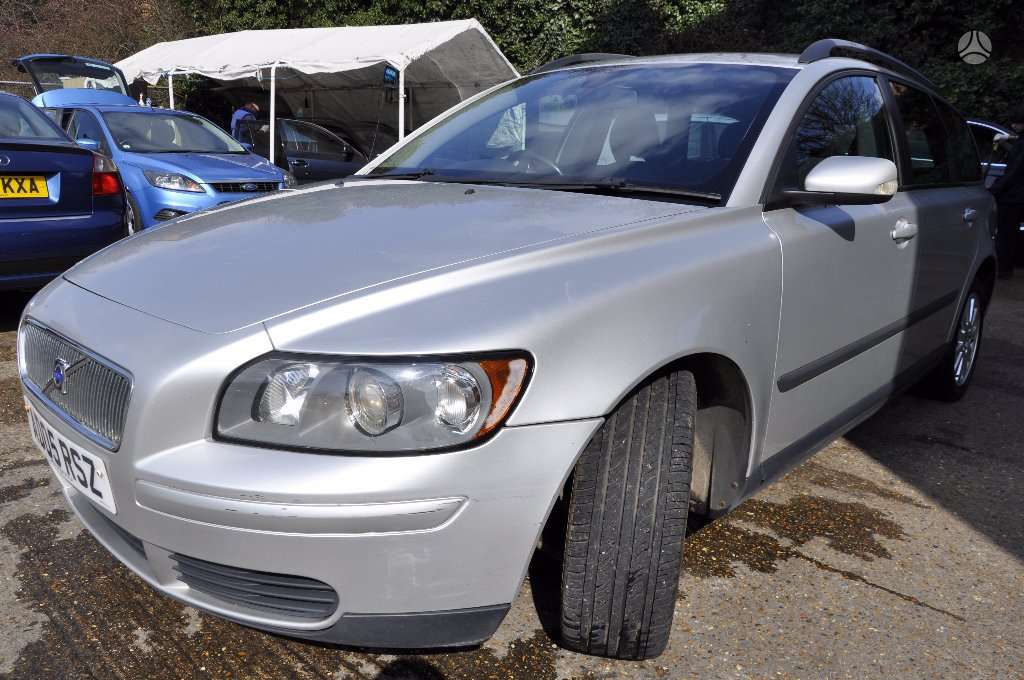 Volvo V50 по частям