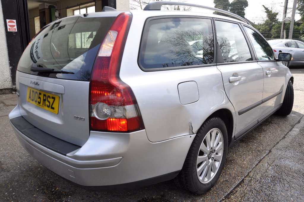 Volvo V50 dalimis