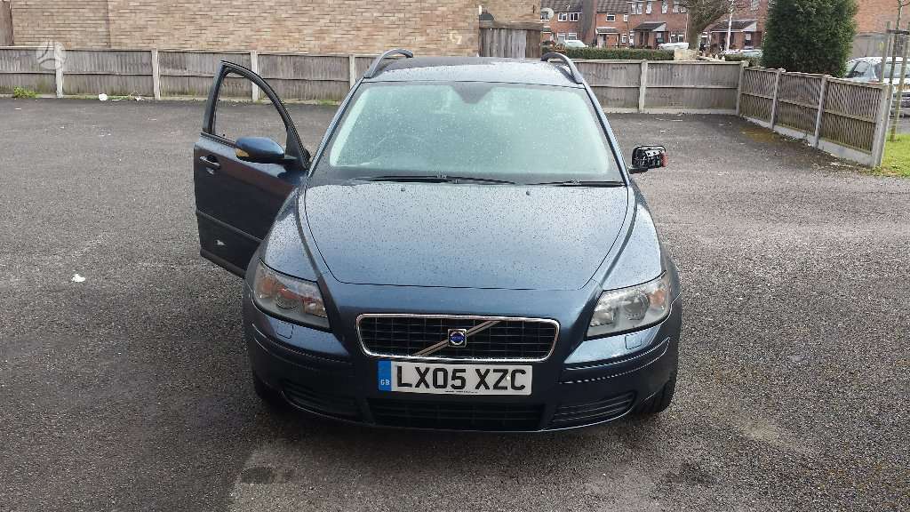 Volvo V50 dalimis