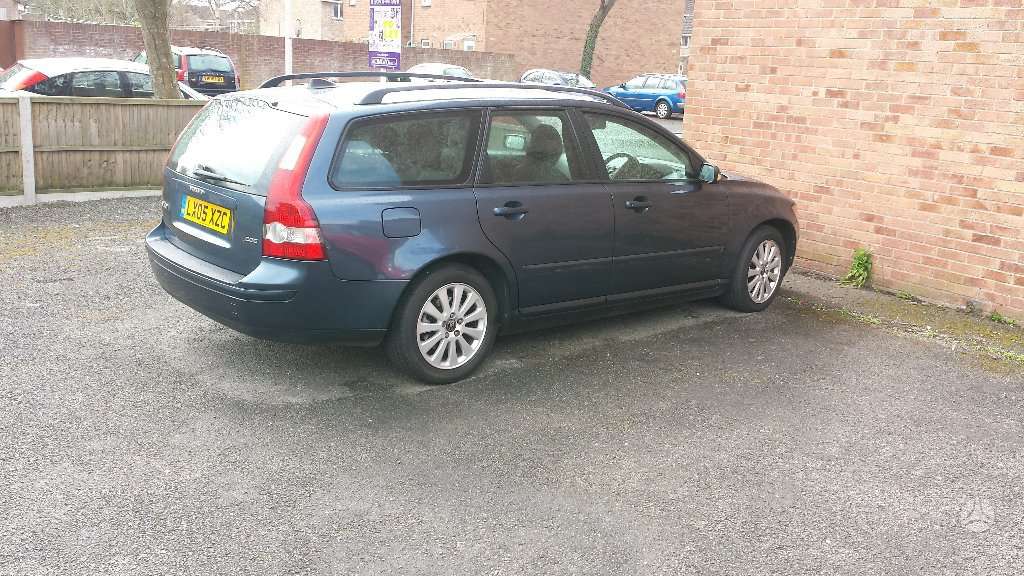 Volvo V50 по частям