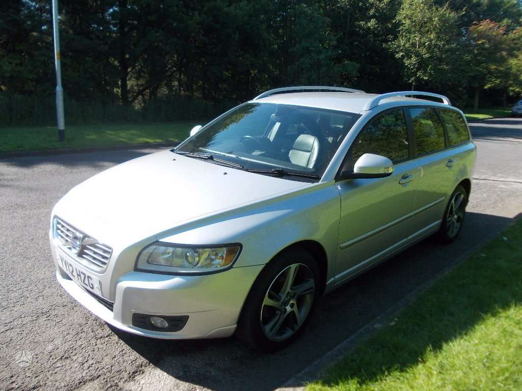 Volvo V50 по частям