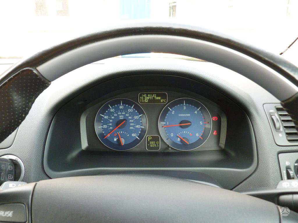 Volvo V50 for parts. D3