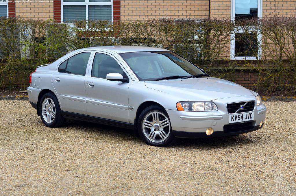 Volvo S60 for parts