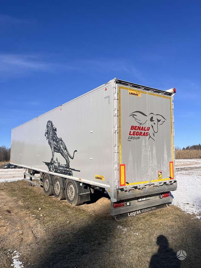 Legras, with moving floor