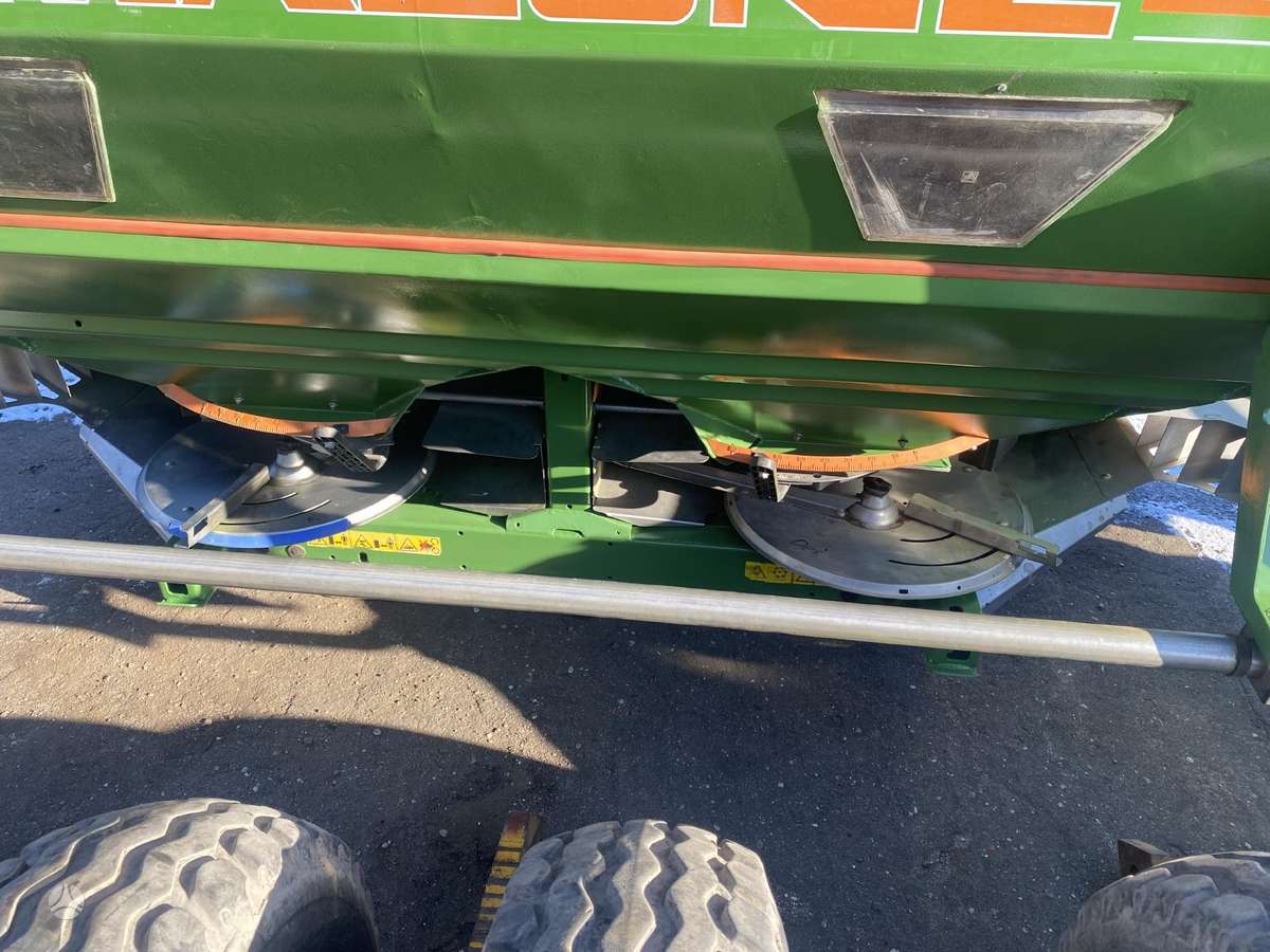 Amazone ZA-M 3000 Ultra Profis Hydro, spreaders