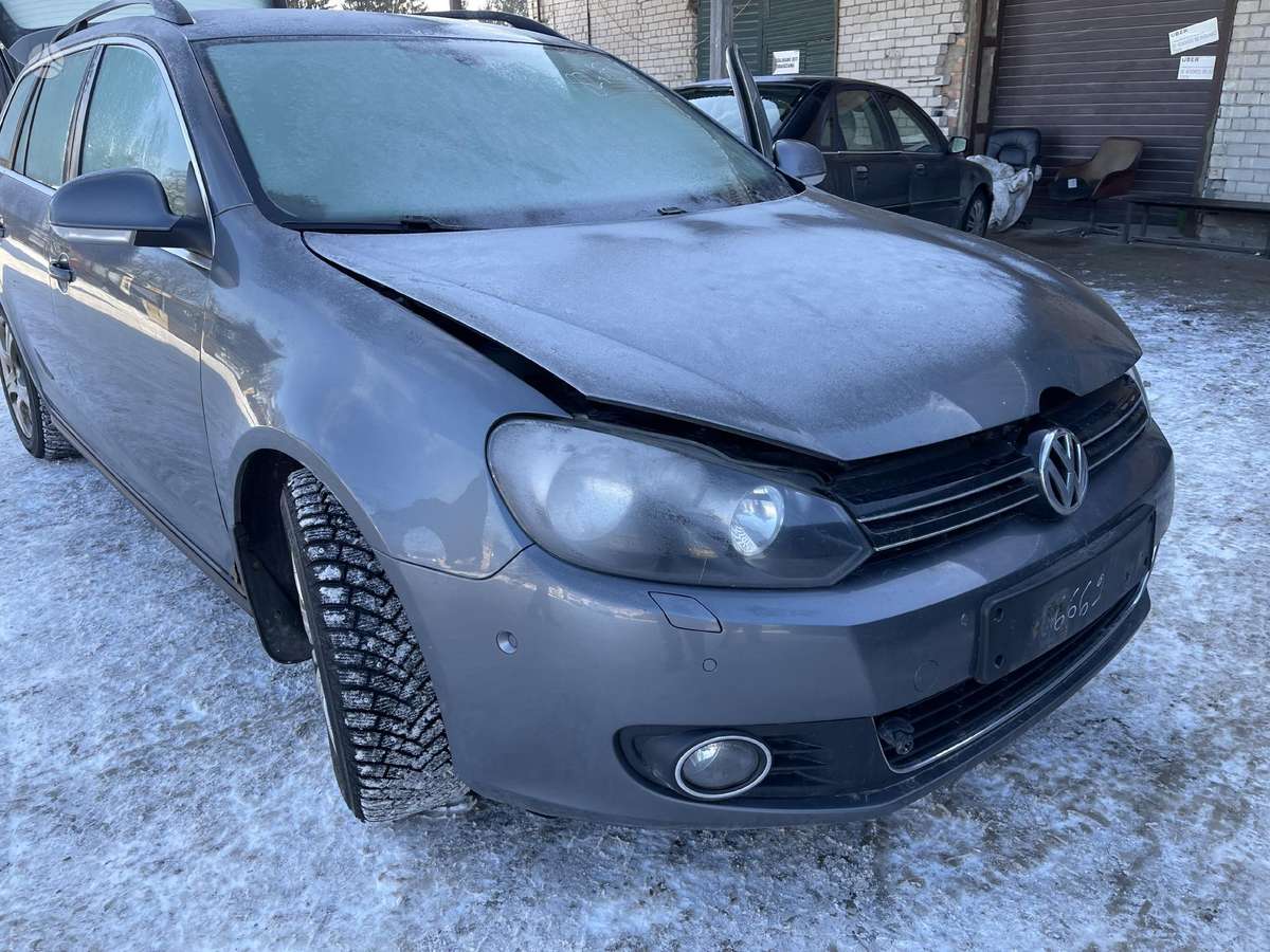 Volkswagen Golf for parts