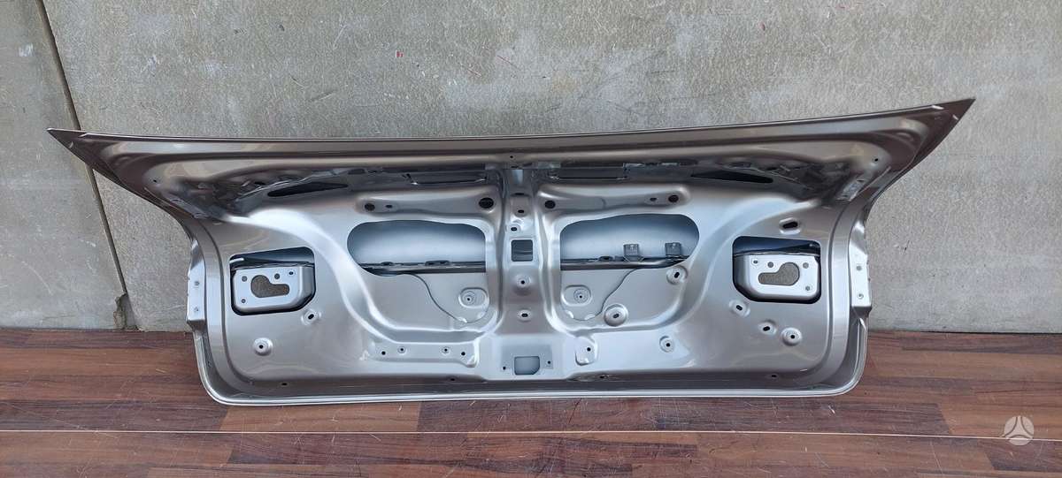 Lexus IS klasė Cen21162
