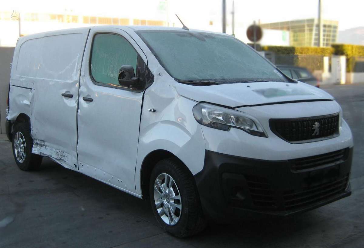 Peugeot Expert Nėra variklio dėžės panelės