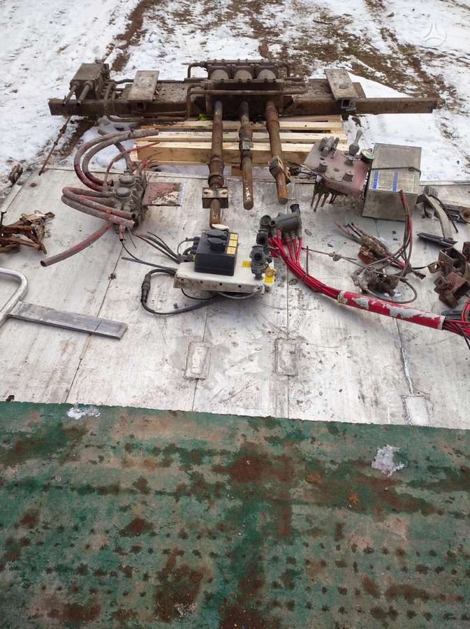 Stas ZS300, with moving floor