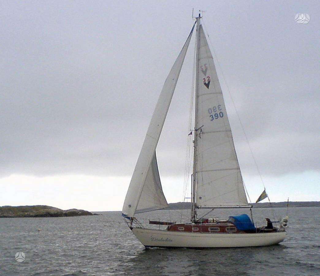 Svedija Vindo 32, keelboats