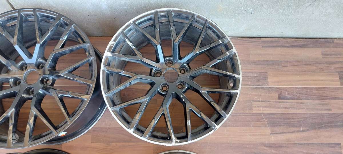 Audi R8, 4S0601025AC, Cen21972