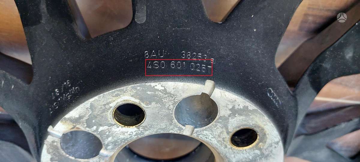 Audi R8, 4S0601025AC, Cen21972