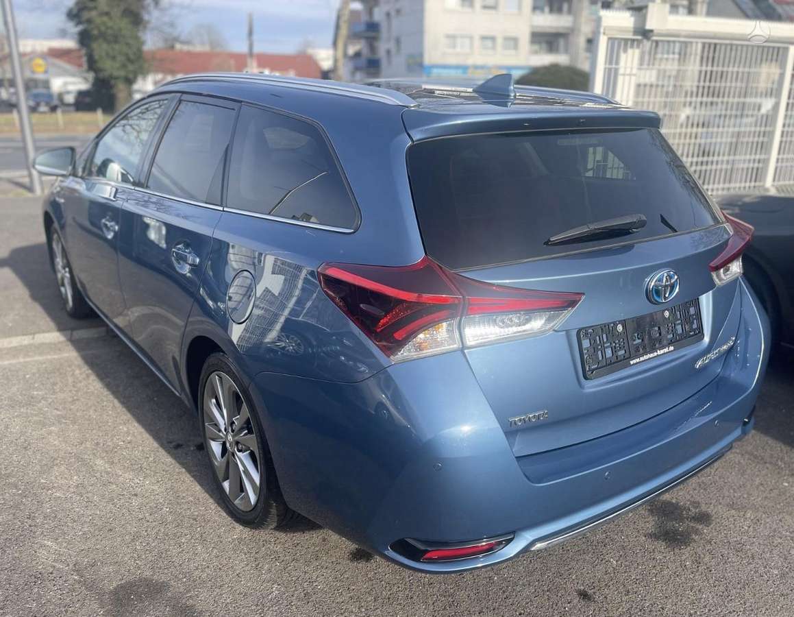 Toyota Auris, 1.8 l., Универсал