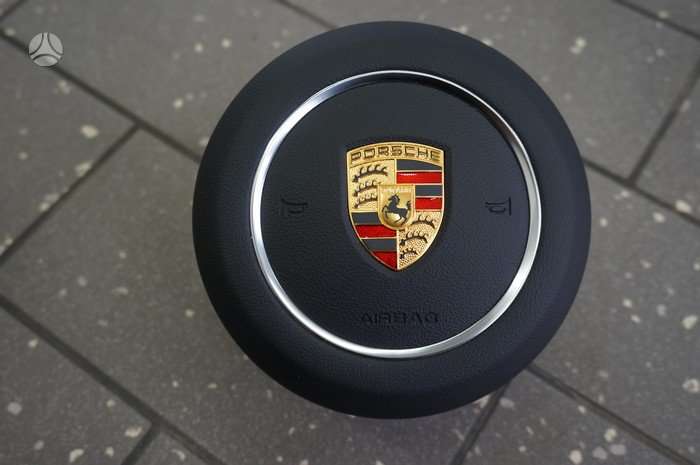 Porsche Macan panelė, oro pagalvės, saugos diržai