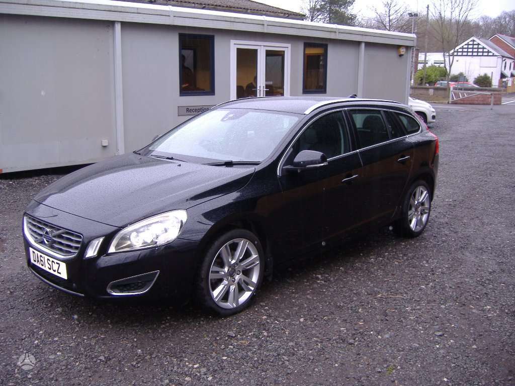 Volvo V60 по частям