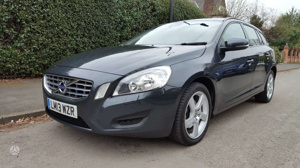 Volvo V60 по частям