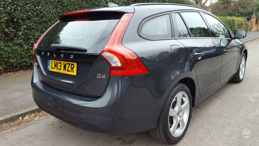 Volvo V60 for parts