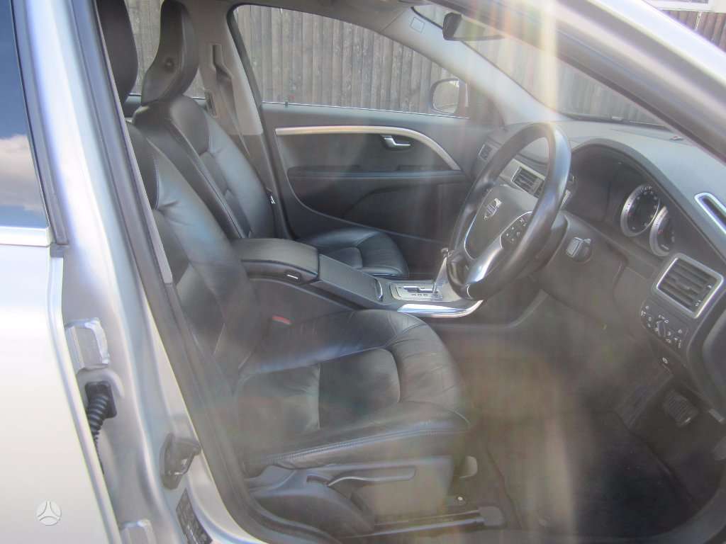 Volvo S80 по частям. D3 aut